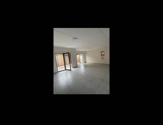 3 BEDROOM TOWNHOUSE TO LET IN DEL JUDOR EXT 4